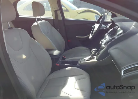 2017 Ford Focus Titanium from USA, damaged, VIN 1FADP3J2XHL210524